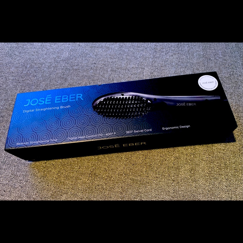 José Eber Digital Straightening Brush NEW